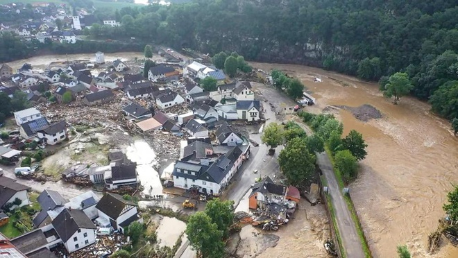 Lũ lụt kinh hoàng ở Đức, 21 người chết - 2