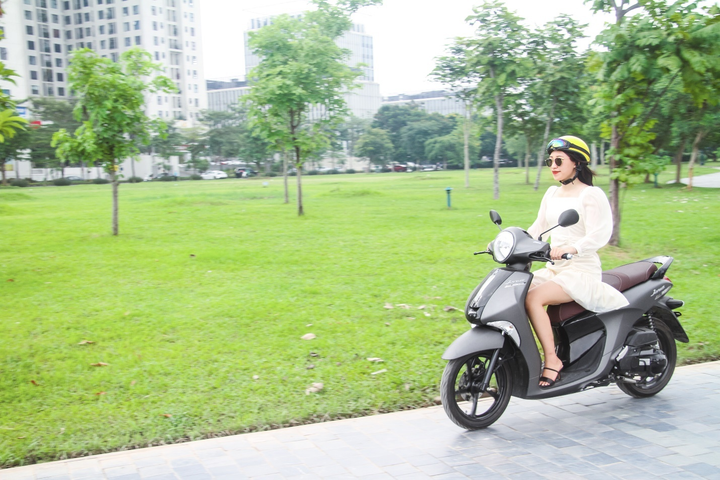 Giá xăng tăng vọt, xe tay ga Janus tiết kiệm xăng đến mức nào? - 6