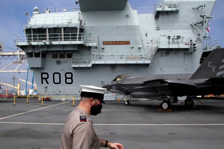 Tàu HMS Queen Elizabeth phát hiện chùm ca bệnh COVID-19 trên đường tới châu Á - 1
