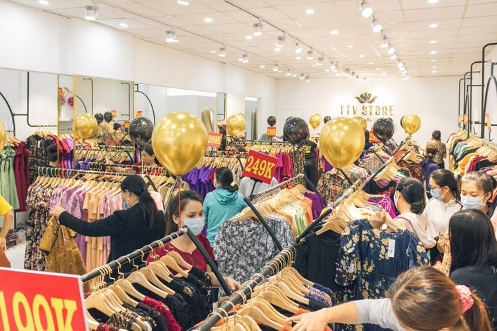 TTV Store: Thời trang cao cấp, phong cách hiện đại dành cho phái đẹp - 3