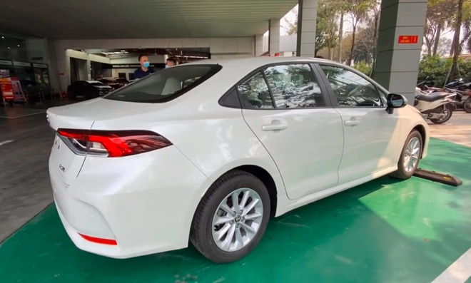 Toyota Corolla Altis 2021 đầu tiên xuất hiện tại Việt Nam - 1