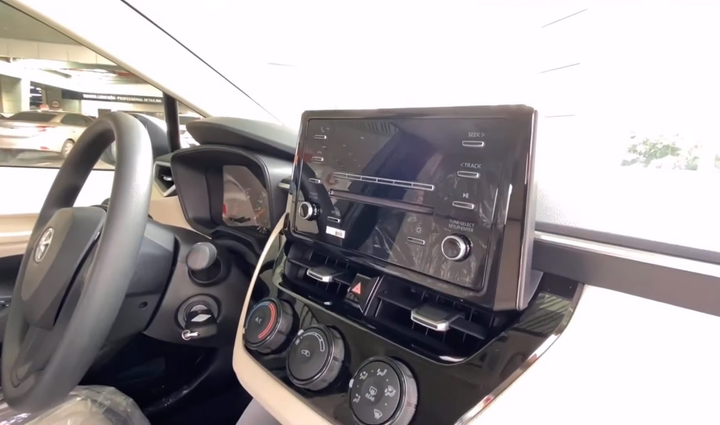 Toyota Corolla Altis 2021 đầu tiên xuất hiện tại Việt Nam - 7