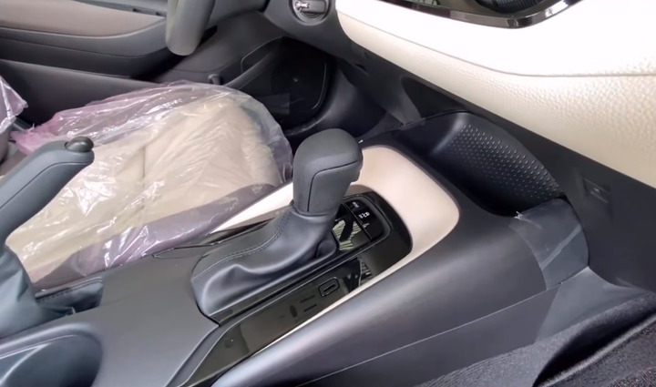 Toyota Corolla Altis 2021 đầu tiên xuất hiện tại Việt Nam - 8