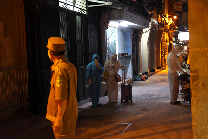 Hà Nội phong tỏa nơi ở của nhân viên Tổng Công ty Vận tải mắc COVID-19 - 5