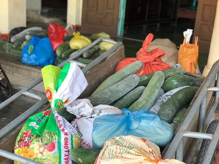 Ảnh: Người Hà Tĩnh ‘gói yêu thương’ gửi vào cứu trợ các tỉnh miền Nam - 6