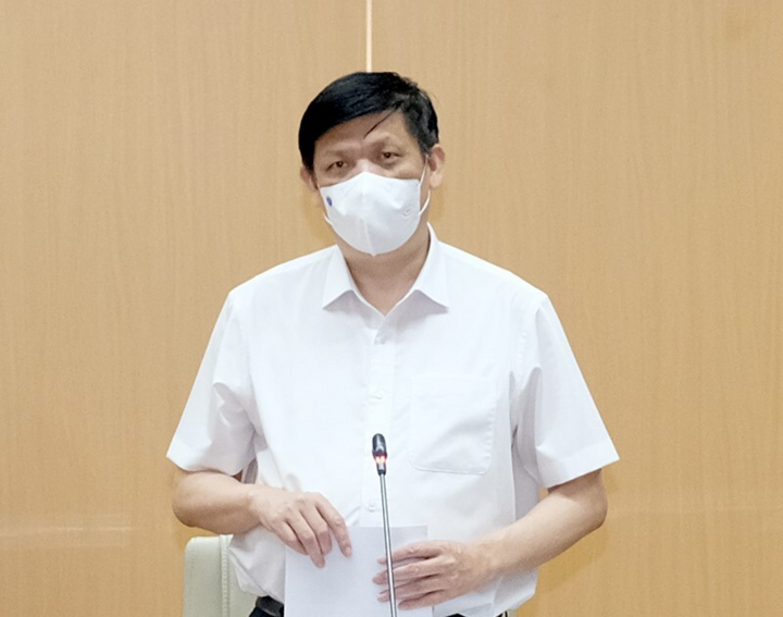 Bộ Y tế chuyển 2.000 máy thở vào TP.HCM - 1