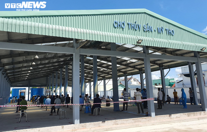 Sau 24 giờ, Tiền Giang ghi nhận tới 232 bệnh nhân COVID-19 mới - 1