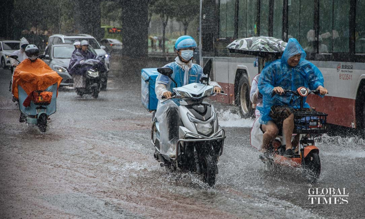 Sạt lở đất ở Ấn Độ khiến 25 người chết, thời tiết cực đoan khắp thế giới - 3