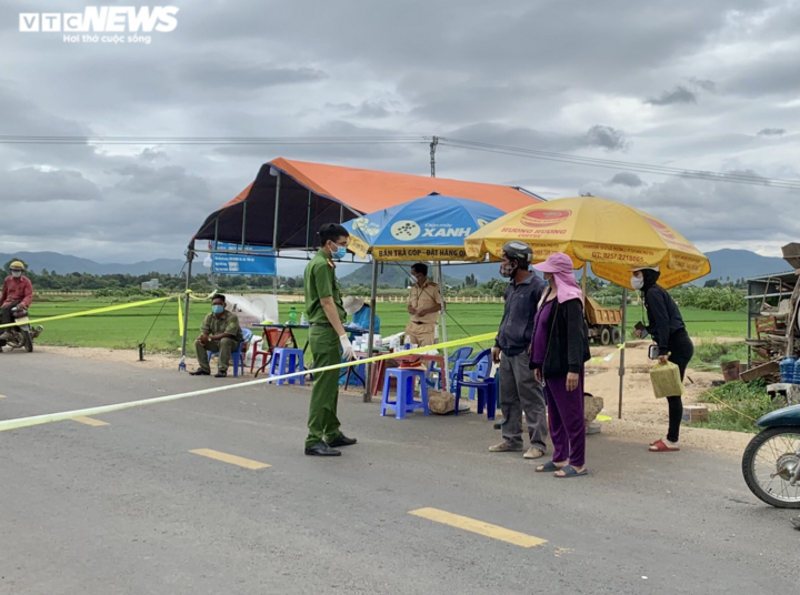 Cận cảnh những khu vực giãn cách xã hội theo Chỉ thị 16 ở Gia Lai - 2