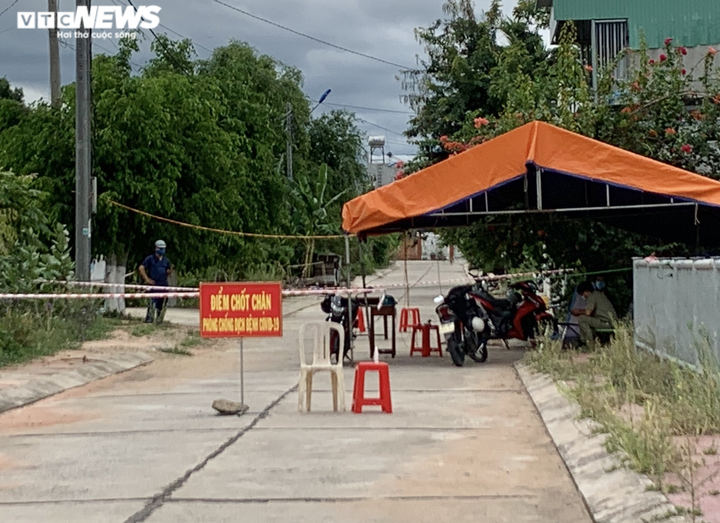 Cận cảnh những khu vực giãn cách xã hội theo Chỉ thị 16 ở Gia Lai - 8