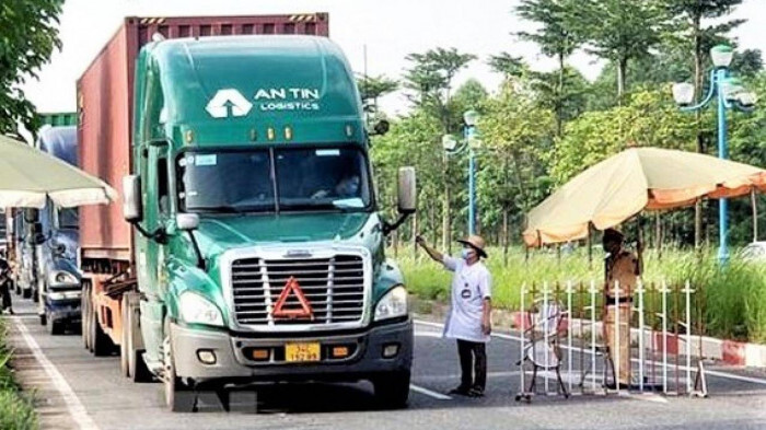 Vận chuyển hàng hóa: Nhiều tỉnh ra ‘giấy phép con’, trái chỉ đạo của Thủ tướng - 1