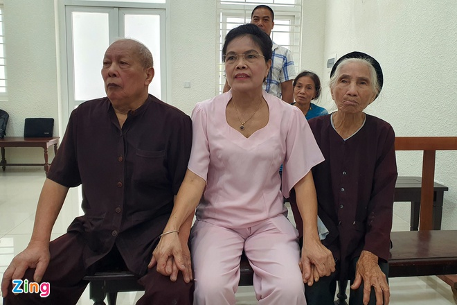 Con dâu khai tử bố mẹ chồng để lừa bán nhà: Khởi tố vụ án - 1