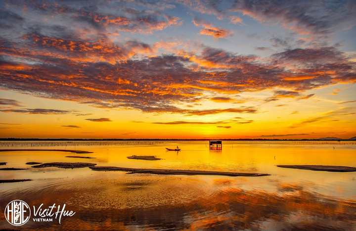 ‘Nàng thơ xứ Huế’ đẹp mơ màng dưới mọi góc ảnh, sau dịch phải đến ngay xả stress - 4