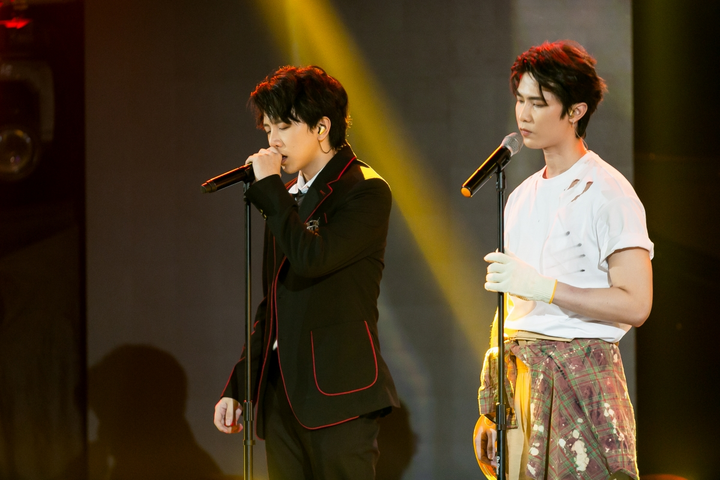 Con gái Mỹ Linh hóa công chúa, song ca tình tứ cùng Khắc Hưng - 3