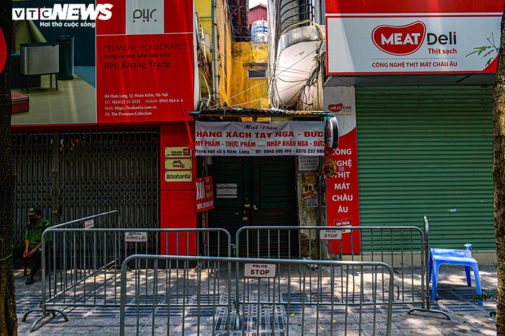 Hà Nội phong tỏa chợ thuốc trên phố Láng Hạ và các hộ dân liên quan ca COVID-19 - 5