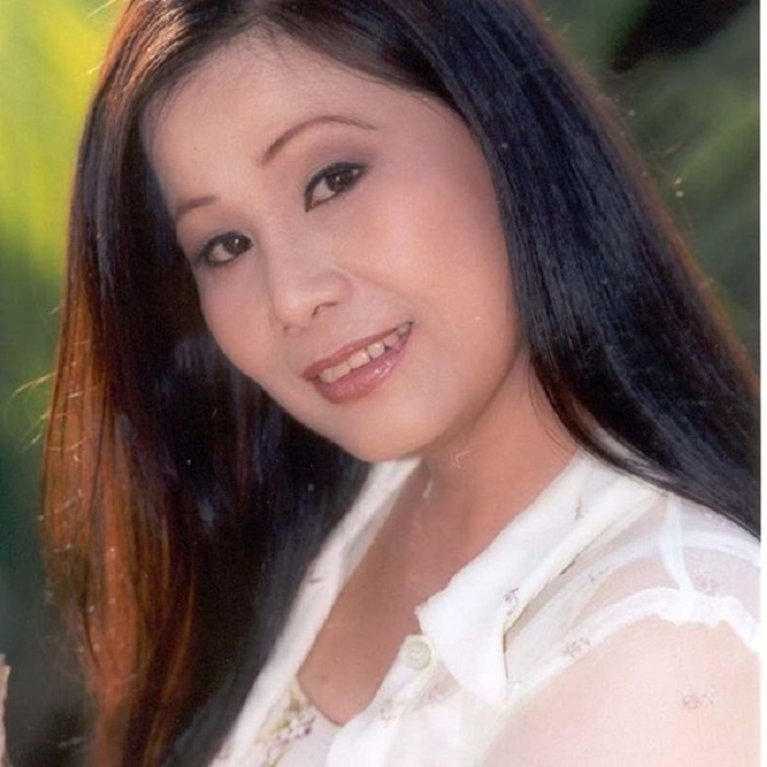 'Nữ hoàng Mưa bụi' làm nail trên đất Mỹ sau khi giải nghệ - 3