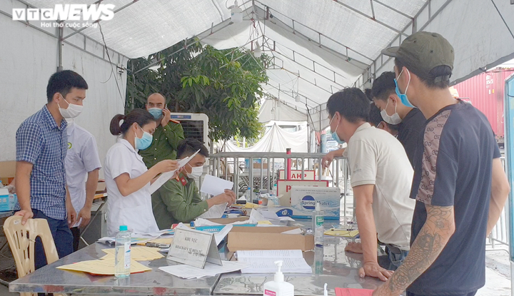 Ảnh: Quốc lộ 5 thoát cảnh ùn tắc xe qua chốt kiểm soát COVID-19 vào Hải Phòng - 7