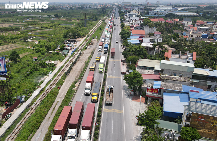 Ảnh: Quốc lộ 5 thoát cảnh ùn tắc xe qua chốt kiểm soát COVID-19 vào Hải Phòng - 9