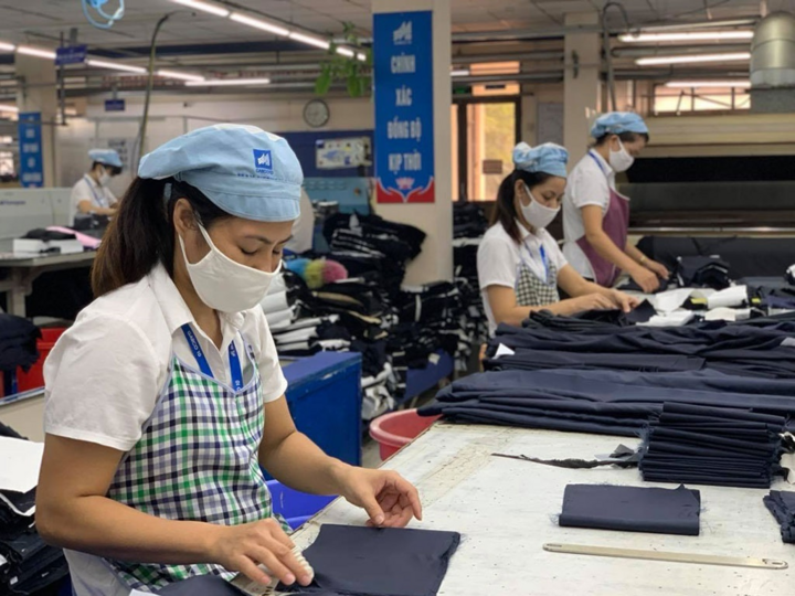 BHXH vào cuộc hỗ trợ người lao động, doanh nghiệp khó khăn do COVID-19 - 1