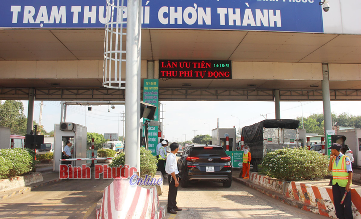 Bình Phước tạm dừng thu phí tại các trạm BOT - 1