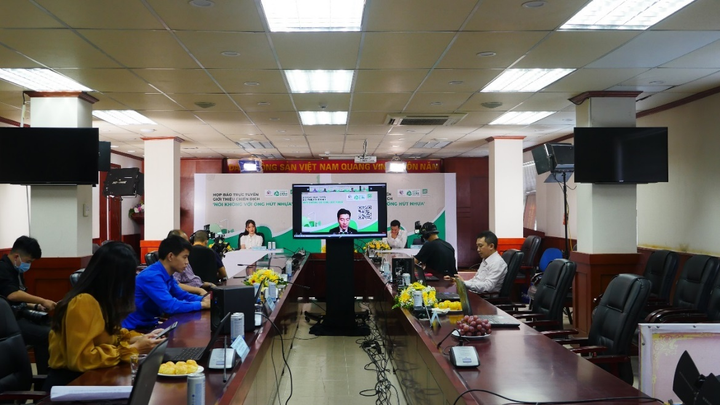 Nói không với ống hút nhựa: Chung tay giảm 'ô nhiễm trắng' - 1