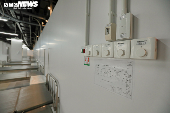 Ảnh: Bệnh viện dã chiến Thuận Kiều Plaza khoác áo mới sau 14 ngày cải tạo - 11