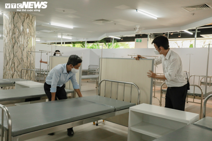 Ảnh: Bệnh viện dã chiến Thuận Kiều Plaza khoác áo mới sau 14 ngày cải tạo - 2