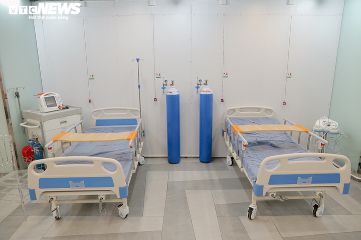 Ảnh: Bệnh viện dã chiến Thuận Kiều Plaza khoác áo mới sau 14 ngày cải tạo - 13