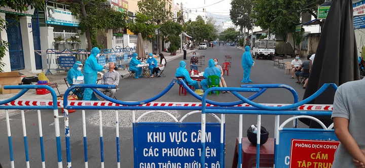 Khánh Hòa: Thêm 24 người nhiễm SARS-CoV-2, 5 bệnh nhân COVID-19 qua đời - 1