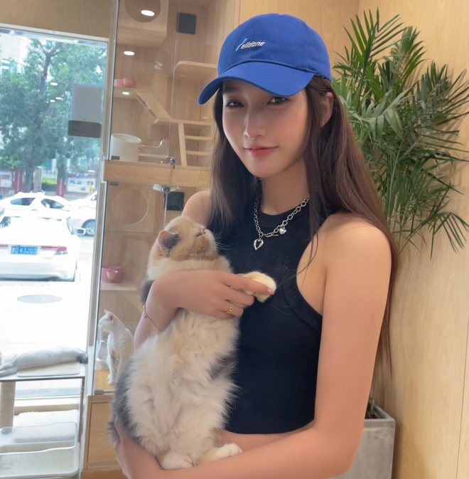 Cô gái 19 tuổi khiến Ngô Diệc Phàm thân bại danh liệt - 1