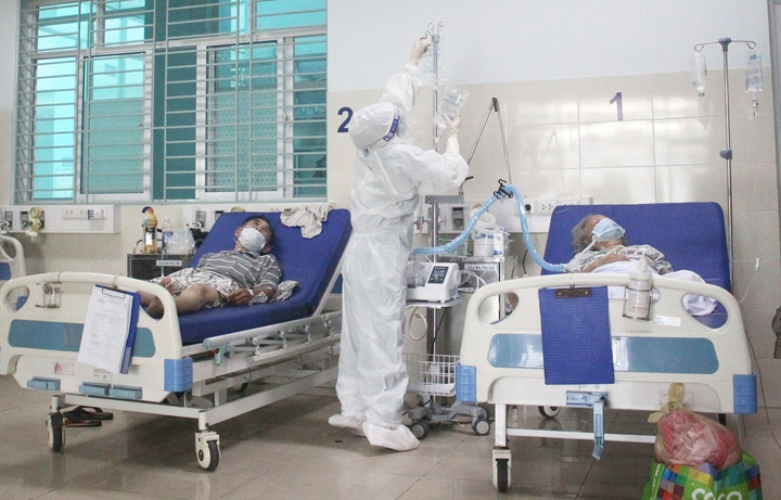 Bộ Y tế yêu cầu các cơ sở sản xuất, bệnh viện không để thiếu oxy - 1