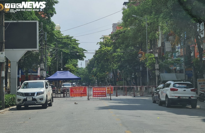 TP Bắc Ninh lấy mẫu xét nghiệm SARS-CoV-2 cho cơ quan, doanh nghiệp - 1