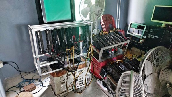 Ham đào Bitcoin, chàng trai trẻ bị điện giật chết - 2