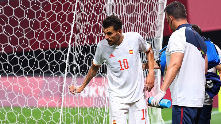 Sao trẻ Tây Ban Nha chấn thương rùng rợn ở trận mở màn Olympic Tokyo - 2