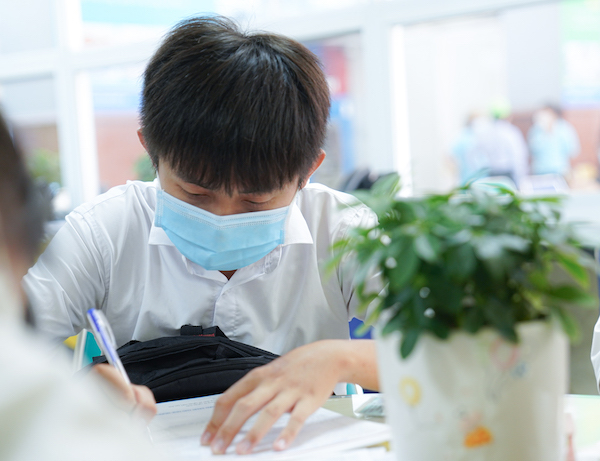 Học phí Đại học Sư phạm Kỹ thuật TP.HCM: Cao nhất 33 triệu đồng/năm - 1