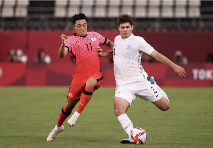 Olympic Tokyo: Sao Ngoại hạng Anh ghi bàn, New Zealand bất ngờ thắng Hàn Quốc - 2