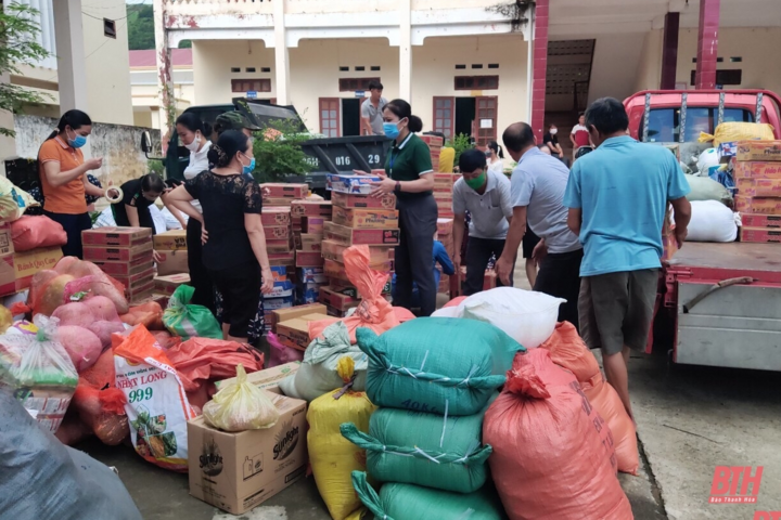 Thanh Hóa đón 1.000 người từ vùng dịch phía Nam về quê: Nghĩa tình sắt son - 2