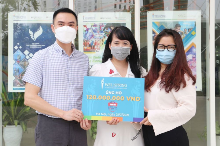 Một trường phổ thông ở Hà Nội ủng hộ 120 triệu đồng cùng TP.HCM chống dịch - 1