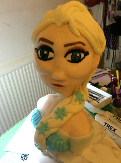 Những phiên bản Elsa đầy 'sai trái', ngay cả fan Disney cũng bỏ chạy - 8