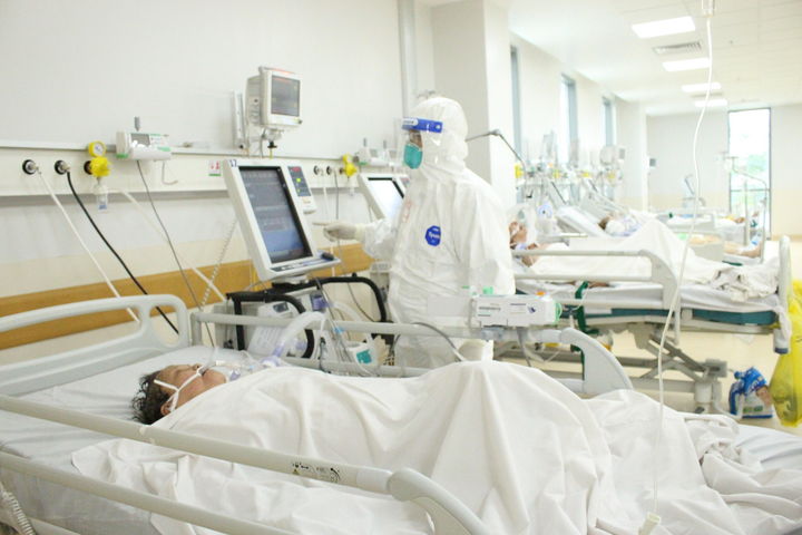 Sở Y tế TP.HCM nêu 3 nguy cơ lớn thách thức cả hệ thống y tế TP - 3