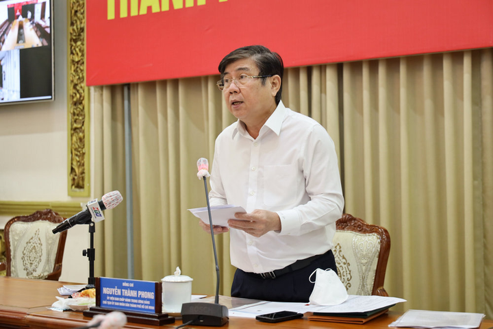 Chủ tịch TP.HCM: Nhiệm vụ chính là giảm F0 và người tử vong - 1