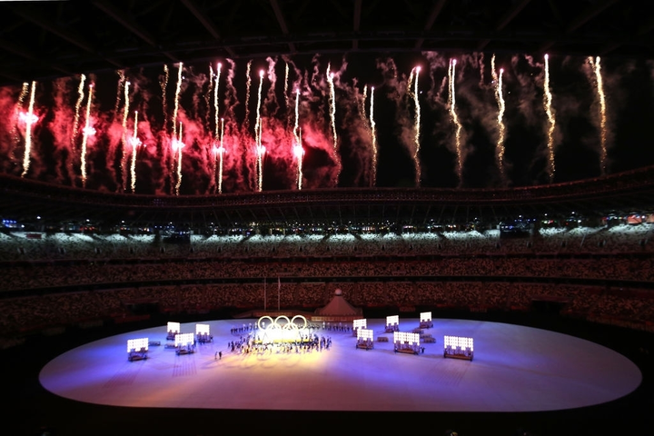 Olympic Tokyo 2020: Lễ khai mạc rực rỡ, Naomi Osaka thắp đài lửa - 3