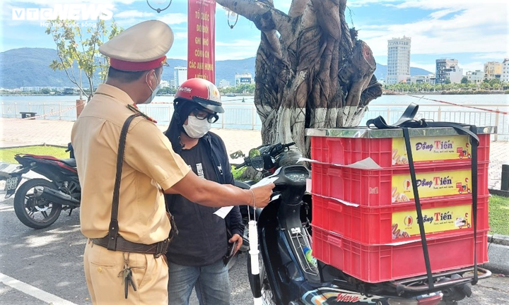 Đà Nẵng: Người ra đường không có lý do chính đáng có thể bị phạt 10 triệu đồng - 4