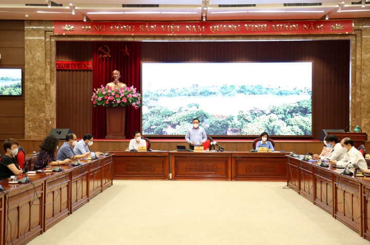 Hà Nội tạm cấm shipper, ưu tiên 3 nhóm đi lại trong thời gian giãn cách - 1