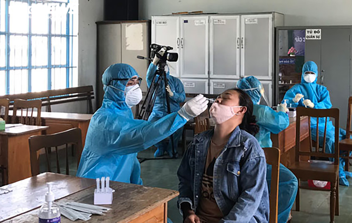 Khánh Hòa đóng nhiều chợ truyền thống, người dân TP Nha Trang sẽ mua hàng online - 2