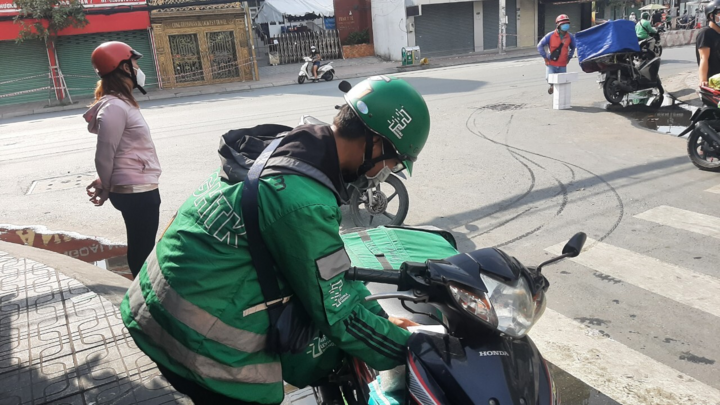 Ngày 25/7, TP.HCM thêm 4.555 ca COVID-19 - 1
