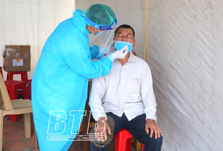 Cập nhật danh sách các địa phương yêu cầu phải test COVID-19 trước khi vào tỉnh - 1