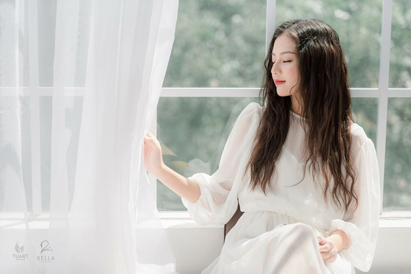 Vẻ đẹp dịu dàng của diễn viên đóng Diệp trong 'Hương vị tình thân' phần 2 - 7