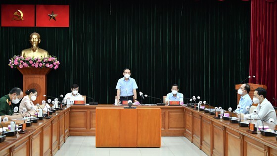 Ông Nguyễn Văn Nên kêu gọi người dân chung sức, đồng lòng sớm vượt qua đại dịch - 2