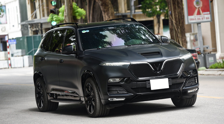 Chiêm ngưỡng loạt VinFast President màu 'cực độc' khoe sắc trên đường phố - 5